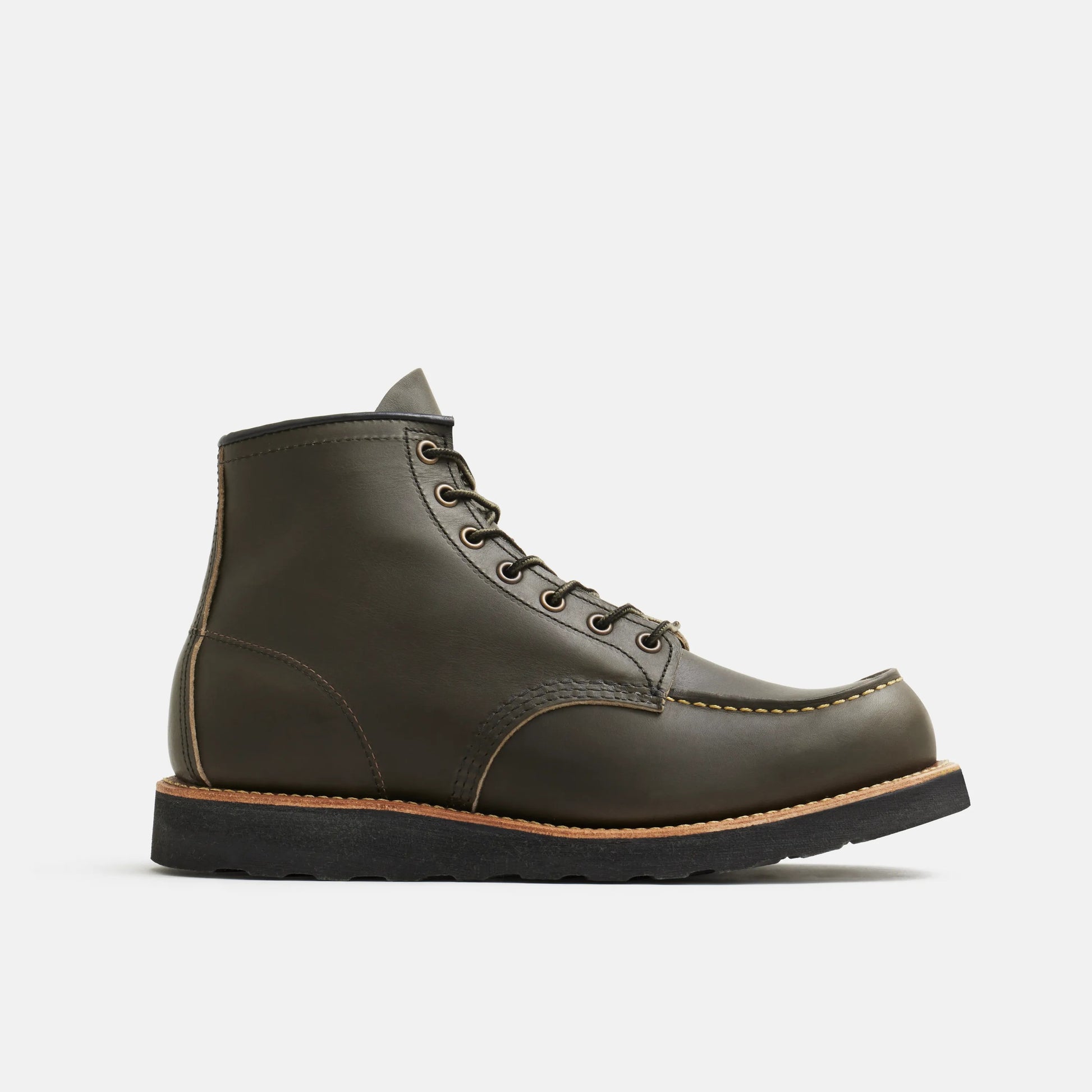Classic Moc in Alpine Leather 8828 | Red Wing Heritage - Red Wing Shoes Men