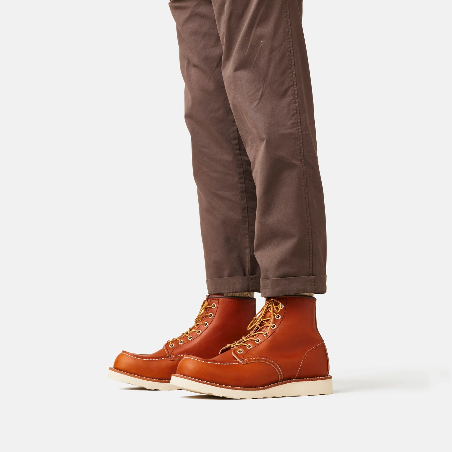 Classic Moc 6-Inch Boot in Brown Leather 875 - Red Wing Shoes Men|Apparel